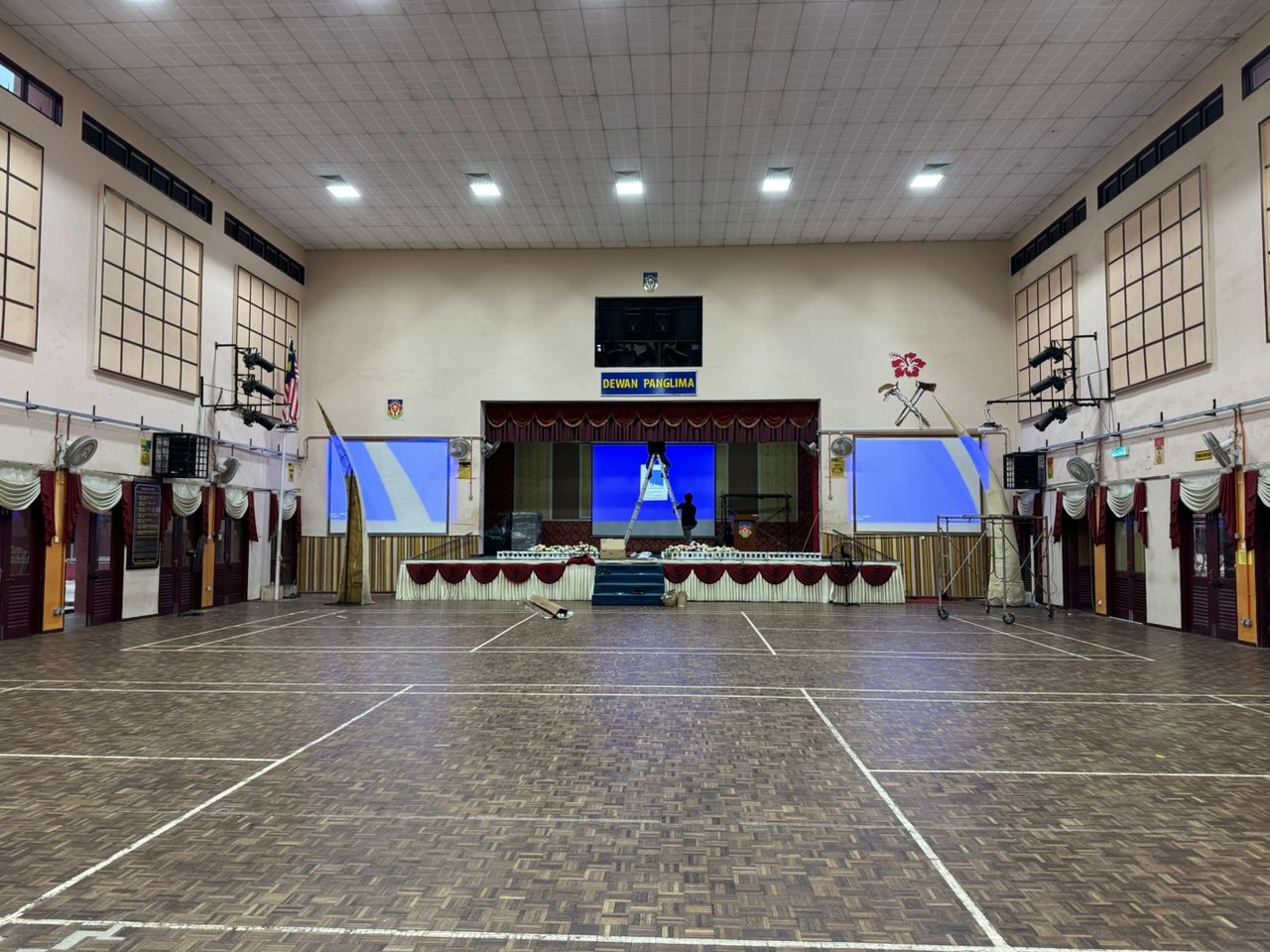 Projektor 1